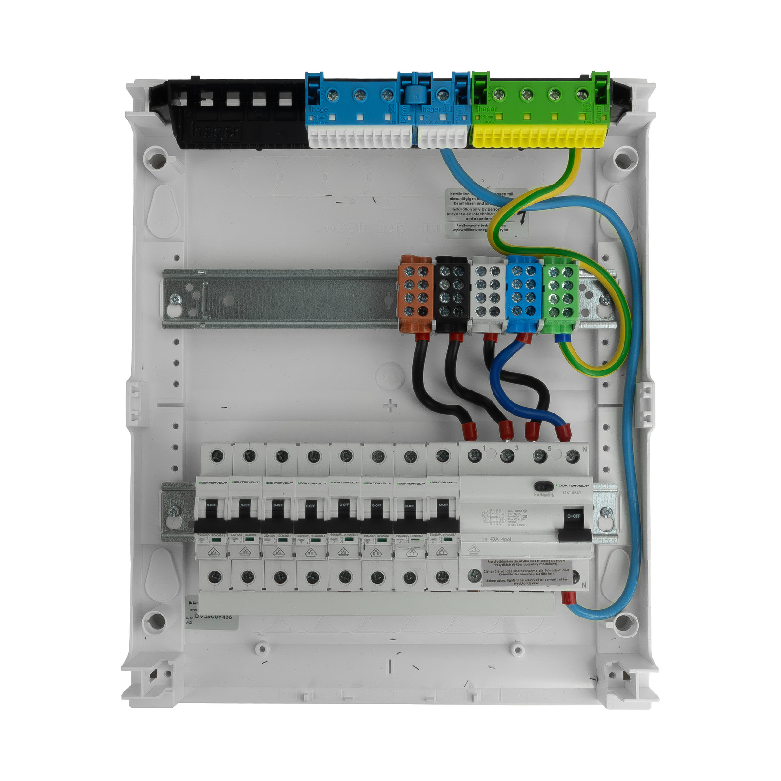 Rozdzielnica modułowa natynkowa 2x12 zabezpieczona 8xMCB 1xRCCB VDE okablowana skrzynka elektryczna Hager 370x305x96,5mm zaciski rozgałęźne L1, L2, L3, N, PE Doktorvolt DV-6319-NT