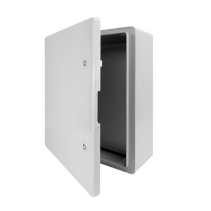 TP Electric Aufputzgehäuse mit Volltür für modulare Elektroinstallationen Großes TP Electric Aufputzgehäuse mit geschlossener Volltür und Drehverschluss. Das robuste Kunststoffgehäuse dient der sicheren Installation modularer Elektrokomponenten in Wohn-, Gewerbe- und Industrieanlagen.